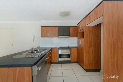 Property photo of 2/3 Railway Parade Nundah QLD 4012