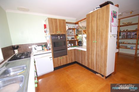 Property photo of 4 Bromley Street Wanniassa ACT 2903