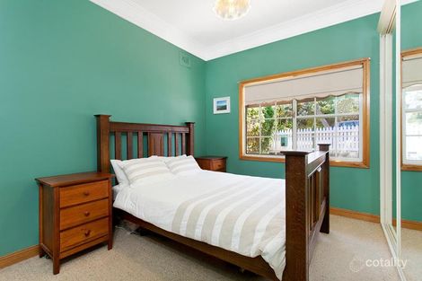 Property photo of 19 Park Road Bulli NSW 2516