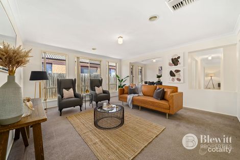 Property photo of 124 Halloran Drive Jerrabomberra NSW 2619