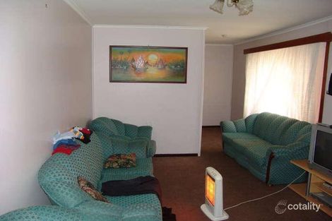 Property photo of 4 Jan Avenue Lurnea NSW 2170