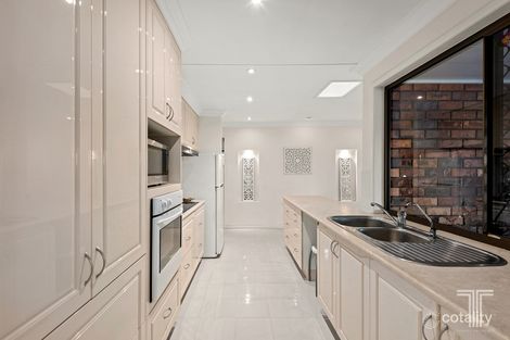 Property photo of 30 Sherborne Street Carindale QLD 4152