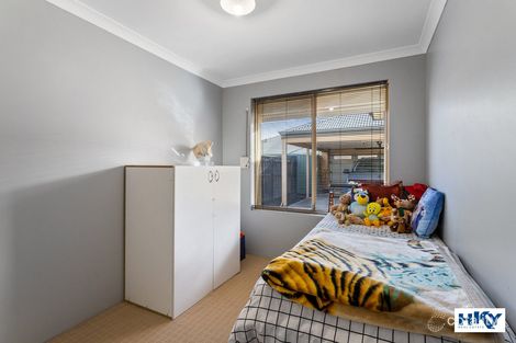 Property photo of 27 Bradshaw Crescent Ellenbrook WA 6069