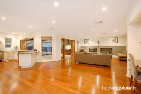 Property photo of 4 Beechwood Grove Burnside Heights VIC 3023