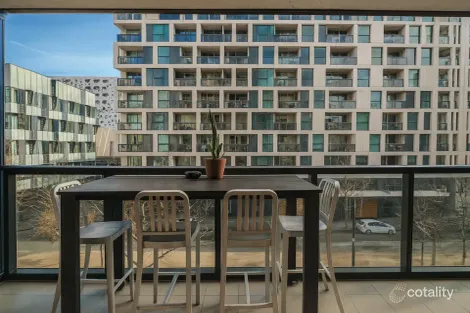 Property photo of 2F/8 Waterside Place Docklands VIC 3008