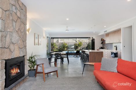 Property photo of 1/24 Elanora Avenue Pottsville NSW 2489