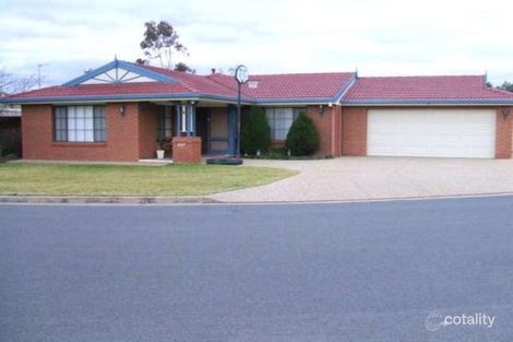 Property photo of 547 Daly Street Lavington NSW 2641