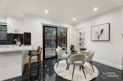 Property photo of 2/134 Murrindal Drive Rowville VIC 3178