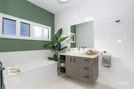 Property photo of 42 Moore Road Kewarra Beach QLD 4879