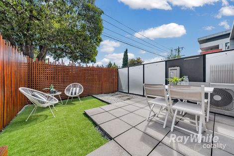 2/10 Emily St, Carnegie, VIC 3163