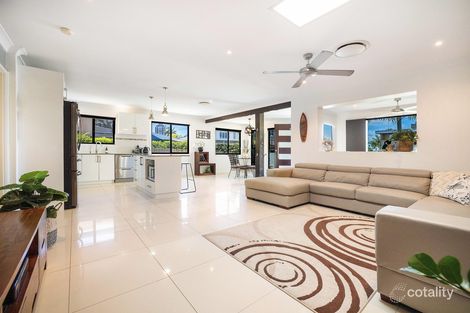 Property photo of 8 Chianti Avenue Mermaid Waters QLD 4218
