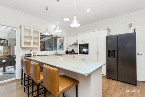 Property photo of 48 Allambie Way Mount Austin NSW 2650