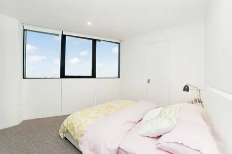 Property photo of 1805/151 Berkeley Street Melbourne VIC 3000