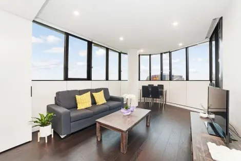 Property photo of 1805/151 Berkeley Street Melbourne VIC 3000