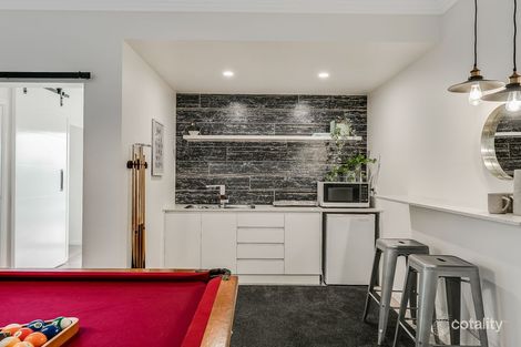 Property photo of 25 Range Street Mount Lofty QLD 4350