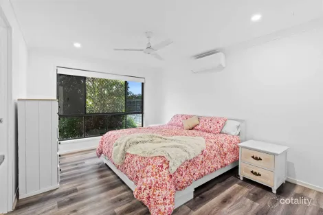 Property photo of 24 Kingfisher Drive Oakhurst QLD 4650