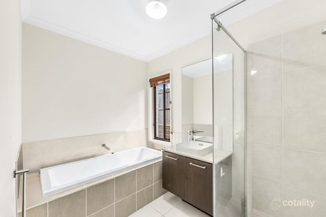 Property photo of 112 Meadows Circuit Bellbird Park QLD 4300