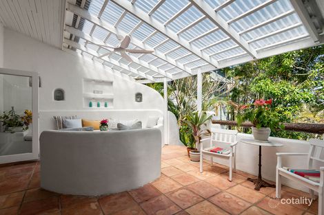 Property photo of 20 Orchard Terrace St Lucia QLD 4067