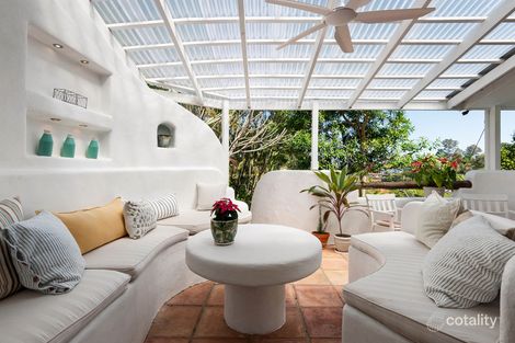 Property photo of 20 Orchard Terrace St Lucia QLD 4067