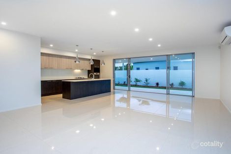Property photo of 7820 Pavilions Close Hope Island QLD 4212