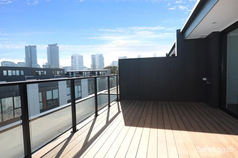 Property photo of 11 Sunlight Road Port Melbourne VIC 3207