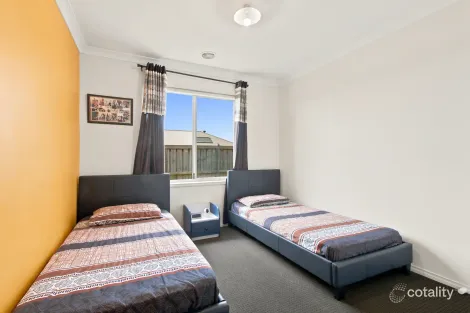 Property photo of 24 Hammersmith Circuit Traralgon VIC 3844