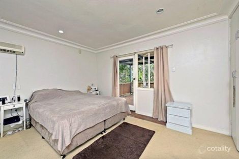 Property photo of 143 Arnold Street Holland Park QLD 4121