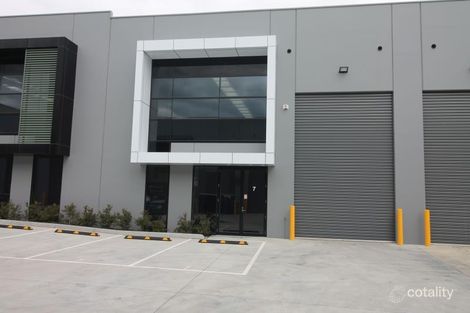 7 Explorer Pl, Hallam, VIC 3803