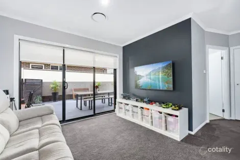 Property photo of 26 Kale Road Spring Farm NSW 2570
