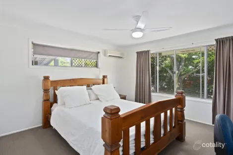 Property photo of 231 Turpin Road Labrador QLD 4215