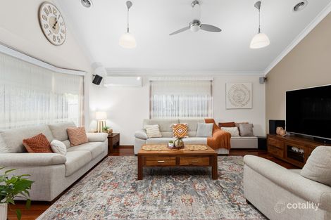 Property photo of 10 Redgum Court Mill Park VIC 3082