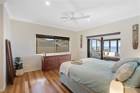 Property photo of 26 Bayside Drive Beachmere QLD 4510
