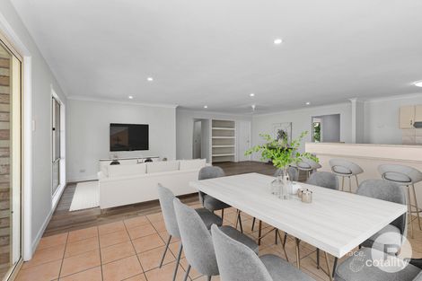 Property photo of 5 Grevillea Place Bridgeman Downs QLD 4035