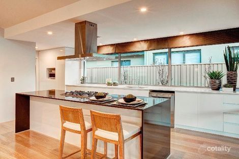 Property photo of 404 Preston Drive Lake Coogee WA 6166