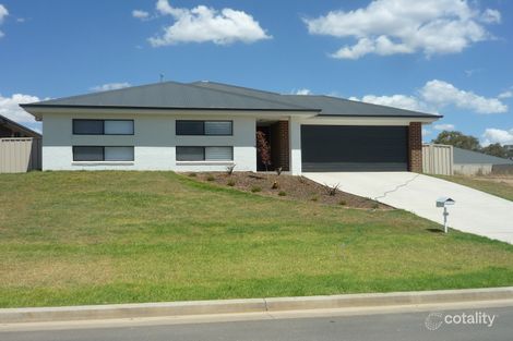 14 Newport St, Orange, NSW 2800