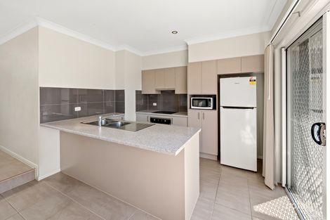 Property photo of 2/10 Dove Street Aberglasslyn NSW 2320