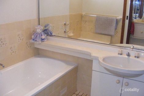 Property photo of 15 Harcourt Place Eagle Vale NSW 2558