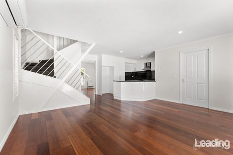 Property photo of 2 Lauriston Walk North Sunbury VIC 3429