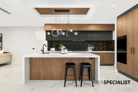 Property photo of 1 Solferino Road Clyde North VIC 3978