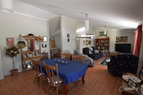 Property photo of 3 Murray Crescent Russell Island QLD 4184