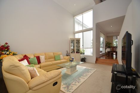 Property photo of 2/2 Blue Ridge Crescent Varsity Lakes QLD 4227