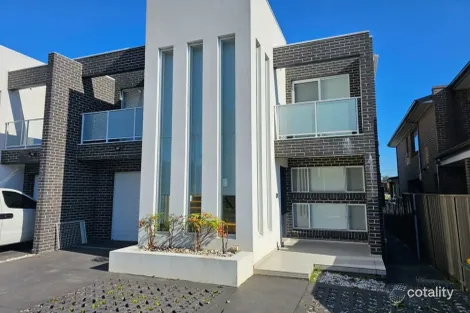 33 Fairfield Rd, Woodpark, NSW 2164