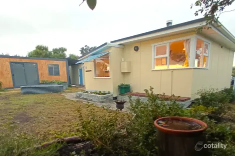 Property photo of 14 Fourth Avenue Dodges Ferry TAS 7173