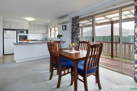 Property photo of 14 Rees Close Drouin VIC 3818