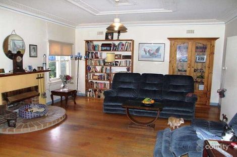 Property photo of 2 Raglan Street Darley VIC 3340