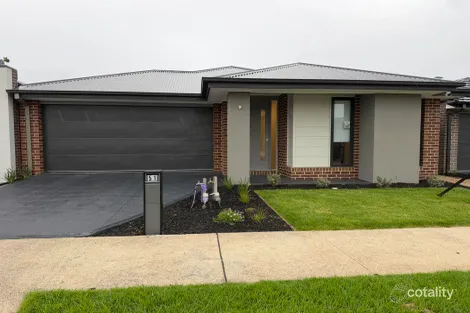 Property photo of 51 Burrawang Loop Mickleham VIC 3064