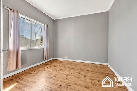 Property photo of 39 Yarrowee Street Sebastopol VIC 3356