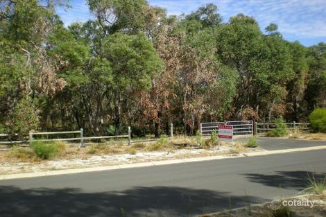 Property photo of 4 Heritage Close Leschenault WA 6233