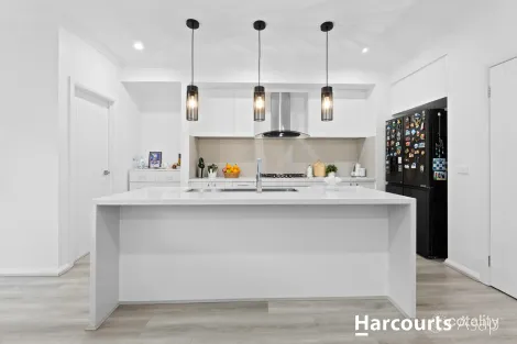 Property photo of 59 Positano Circuit Berwick VIC 3806