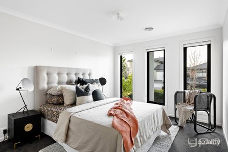 Property photo of 5 Honey Flower Way Greenvale VIC 3059